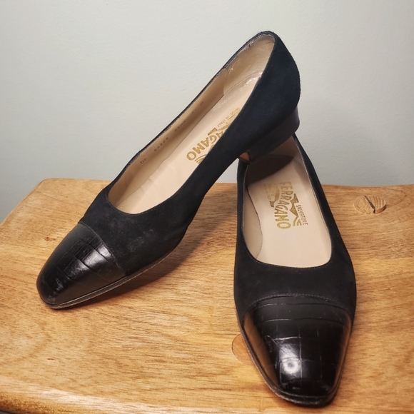 Salvatore Ferragamo Shoes - Salvatore Ferragamo Black Closed Toe Suede Slip-on Pumps size 5.5